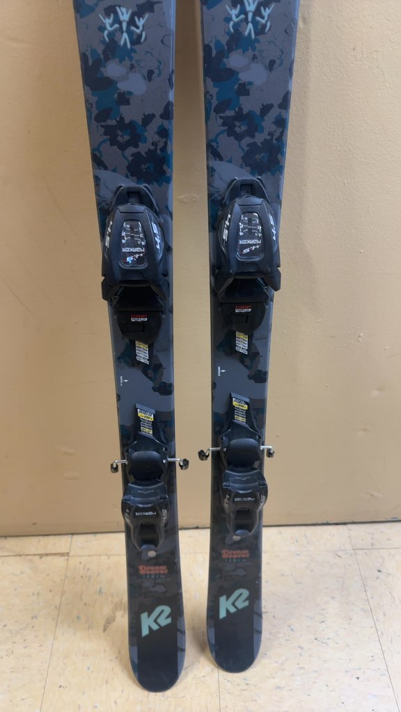 K2 Dreamweaver Skis with Marker 4.5 Bindings Used 129 cm