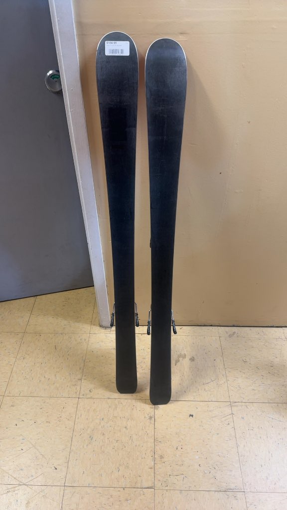 K2 Indy Junior Skis with Marker 4.5 Bindings Used 124cm