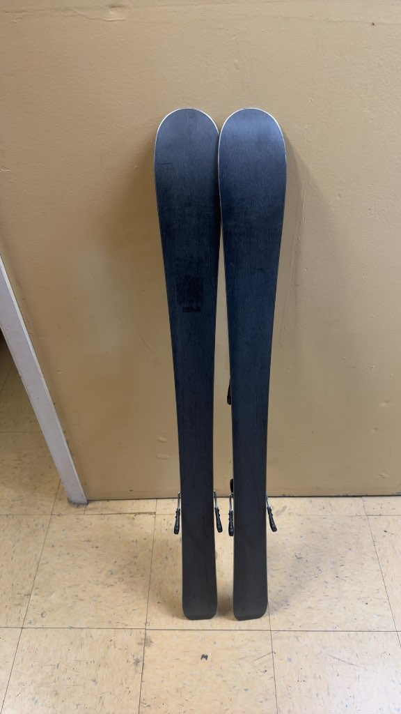 K2 Indy Skis with Marker 4.5 Bindings Used 112cm