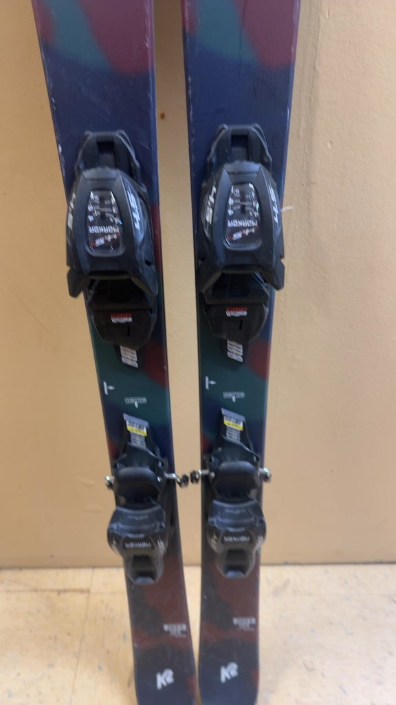 K2 Juvy Youth Skis Camo Used 129cm