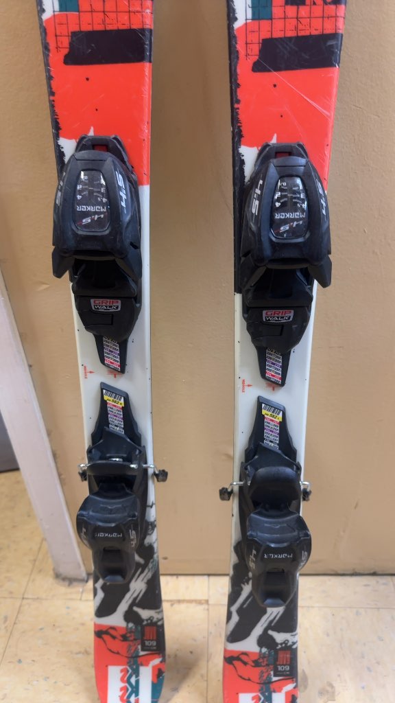 K2 Juvy Youth Skis with Marker 4.5 Bindings - Used - 109cm