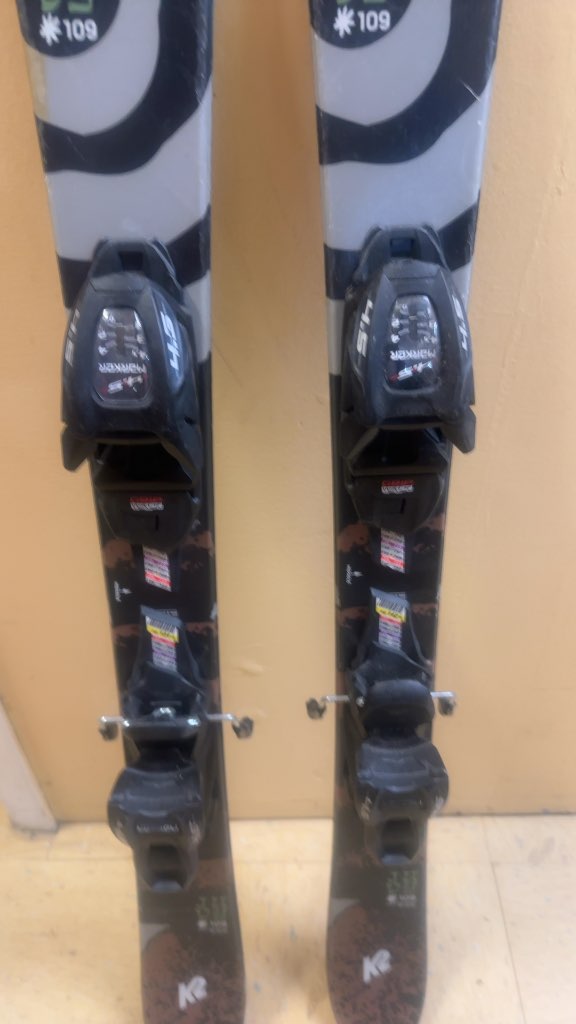 K2 Juvy Youth Skis with Marker 4.5 Bindings Used 109cm