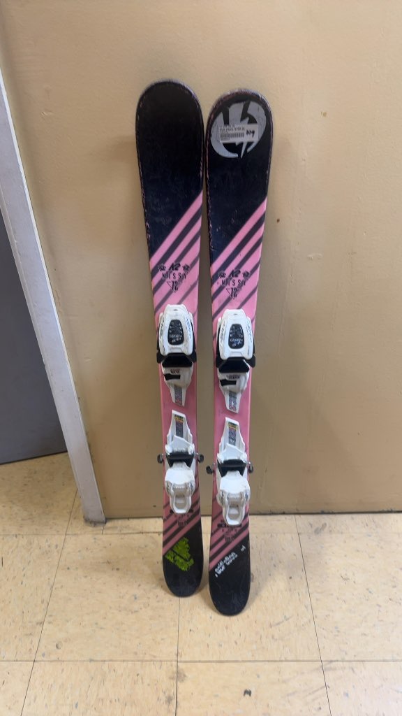 K2 Missy Youth Skis with Marker Bindings Used 109 cm