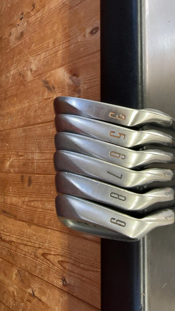 King Snake Iron Set Oversize Graphite Regular Flex Used 3, 5-9