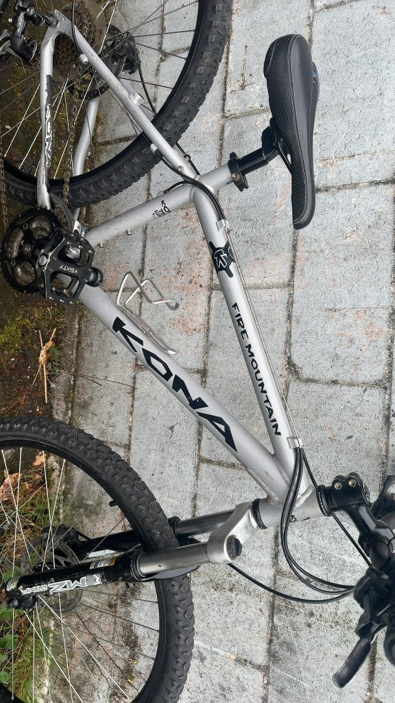 Kona Fire Mountain Hardtail Mountain Bike Silver Used 15" Frame