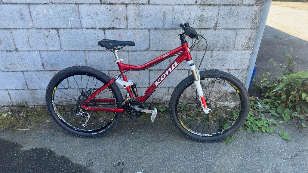 Kona Hei Hei 26" Mountain Bike-in good condition