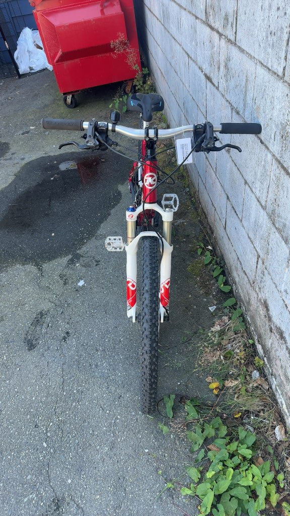 Kona Hei Hei 26" Mountain Bike-in good condition