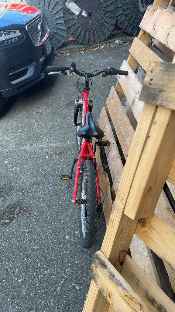 Kona Makena 20" Kids' Mountain Bike
