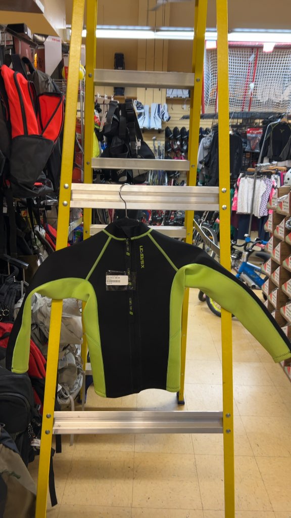 Level Six Wetsuit Jacket Thermo-Stretch 2mm Neoprene Used