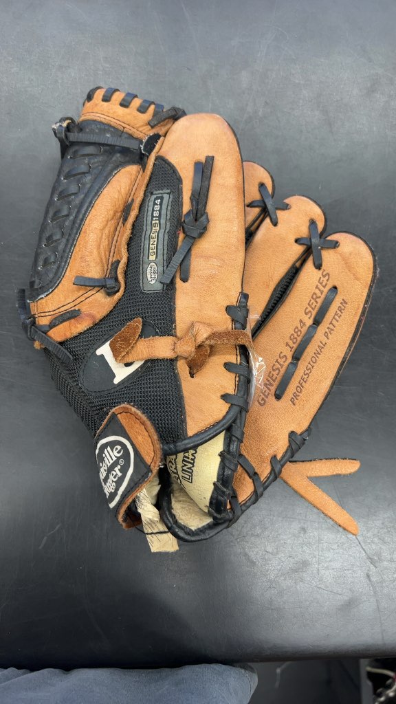 Louisville Slugger Baseball Glove Genesis 1884 Series 12"