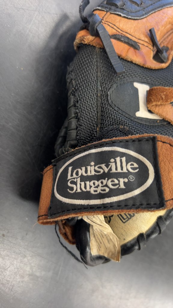 Louisville Slugger Baseball Glove Genesis 1884 Series 12"