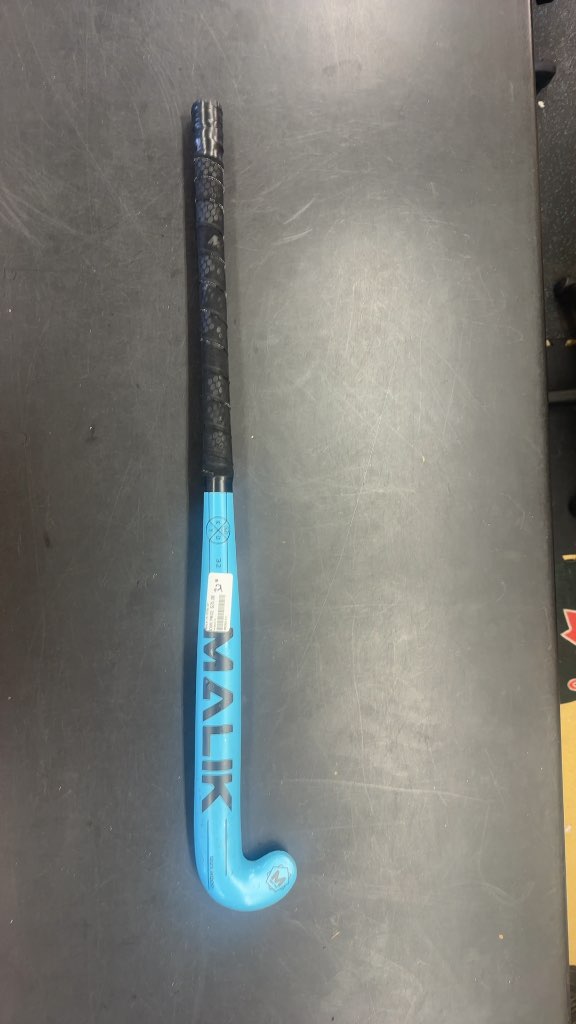 Malik Field Hockey Stick Blue/Black Used 32"
