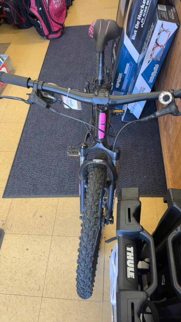 MEC Kids Mountain Bike Ace Ltd Black/Pink Used 24"-very good condition