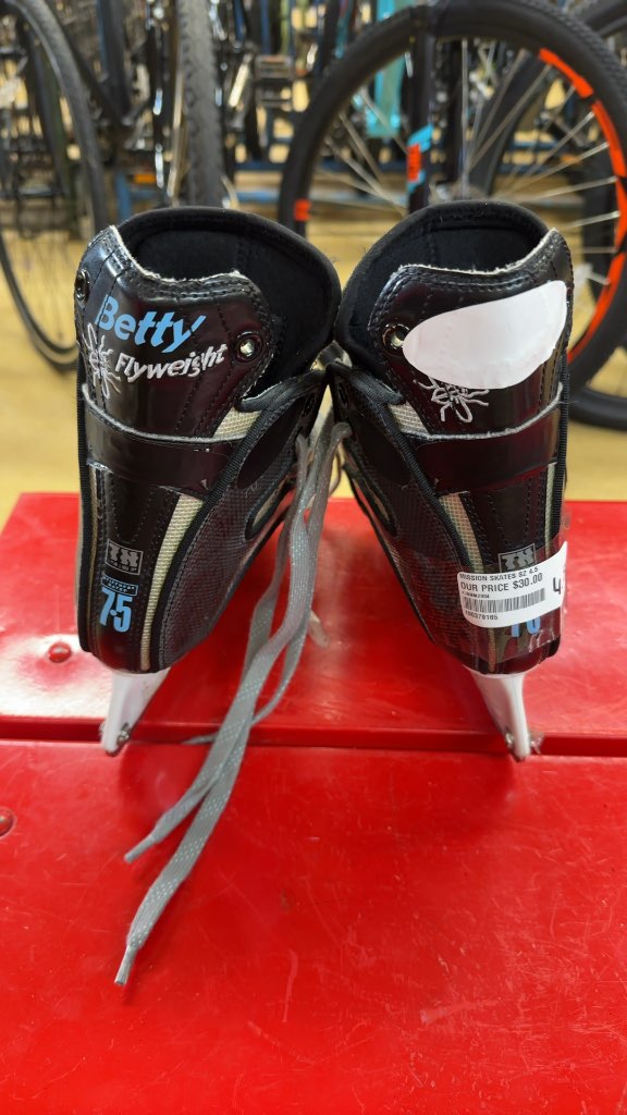 Mission Hockey Skates Betty Flyweight Used Size 4.5