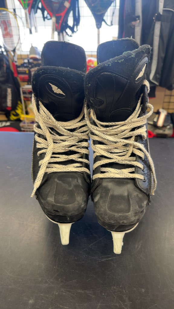 Mission Hockey Skates Used Size 9