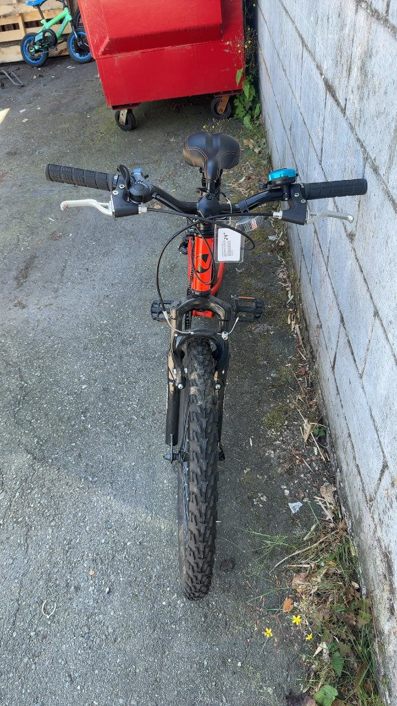 Nakamura Monster Kids Mountain Bike Orange Used 24"