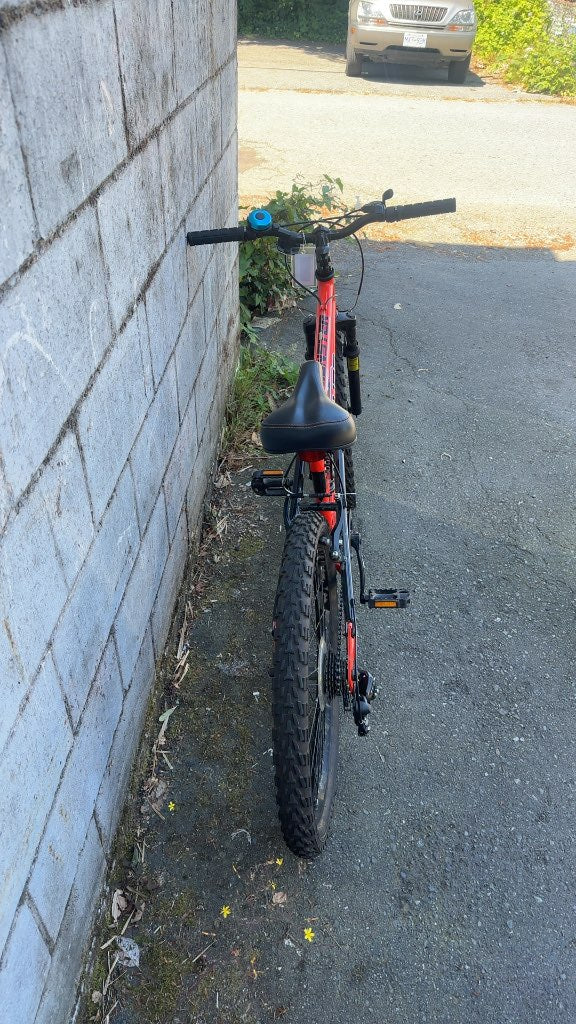 Nakamura Monster Kids Mountain Bike Orange Used 24"