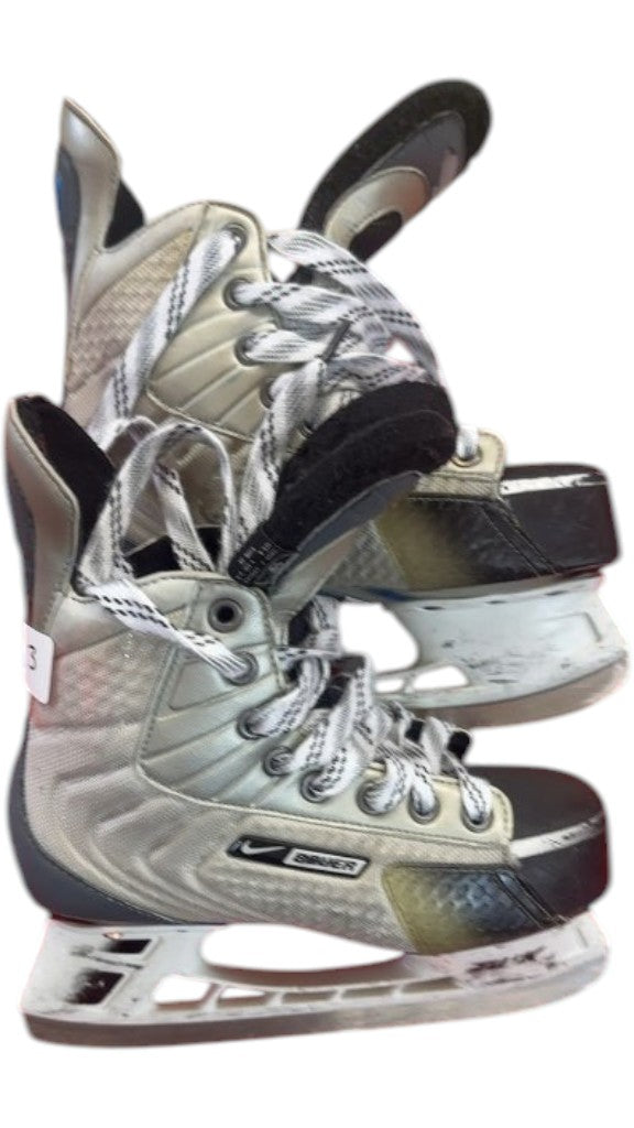Nike Bauer Ice Hockey Skates FL-10 Used Size 3