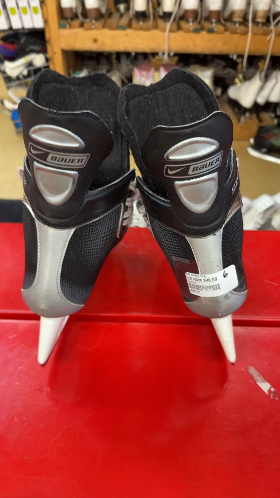Nike Bauer Ice Hockey Skates Supreme Pro Used Size 6R