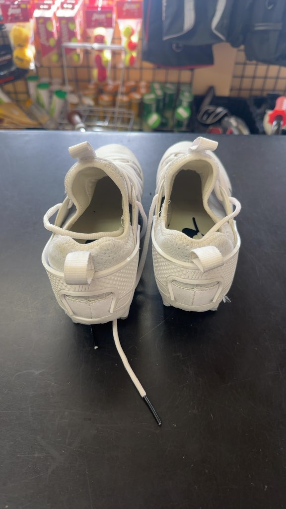 Nike Lacrosse Cleats Alpha Huarache White Used Size 8.5 in very good shape