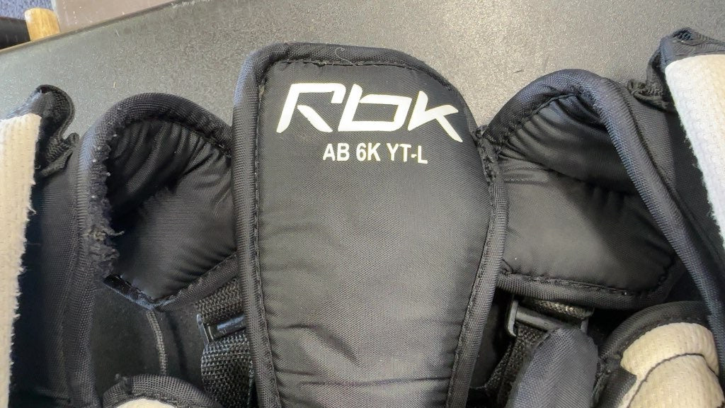 RBK Goalie Chest Protector AB 6K Youth Large Used