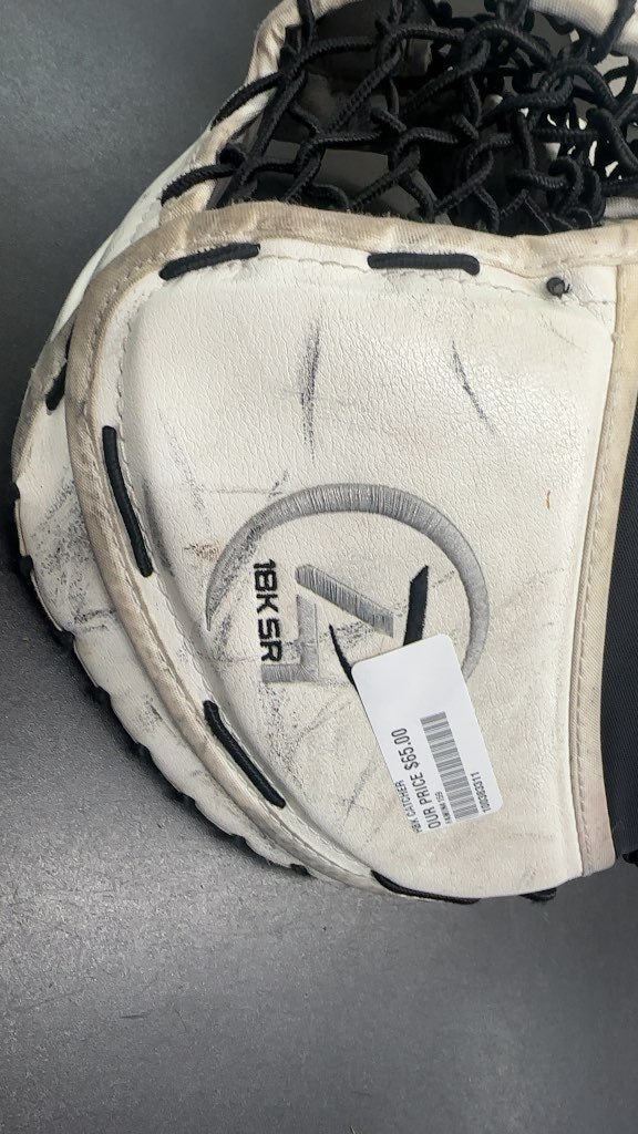 Reebok 18K Senior Goalie Catcher White/Black Used
