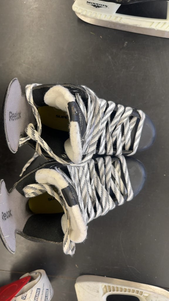 Reebok 6K Pump DSS Hockey Skates Used Size 5