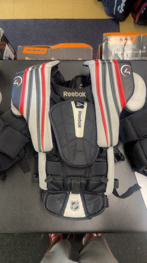Reebok Goalie Chest and Arm Protector Junior L/XL Used