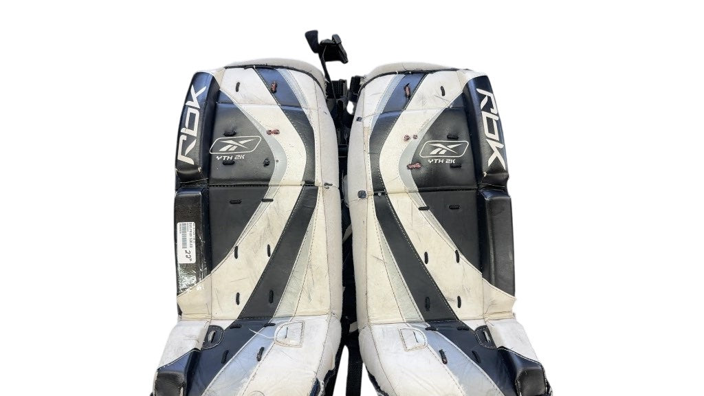 Reebok Goalie Leg Pads 2K Youth Used 22"