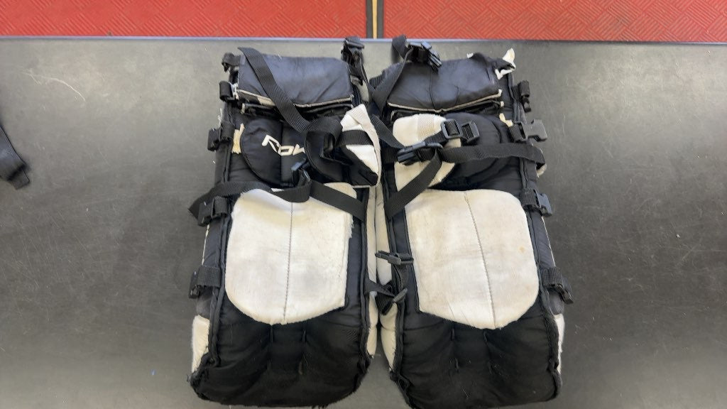 Reebok Goalie Leg Pads 2K Youth Used 22"