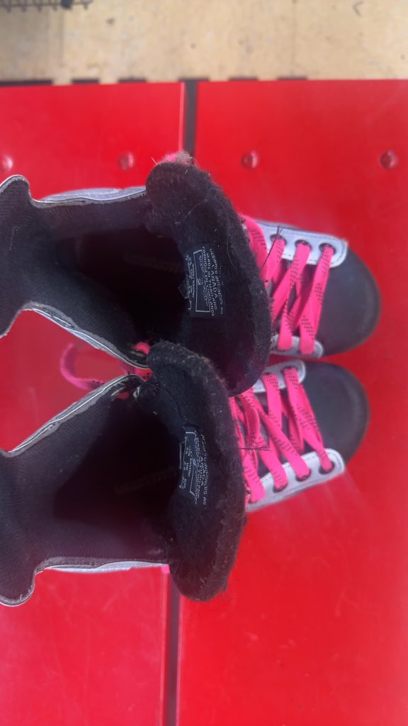 Reebok Hockey Skates Black/Silver/Pink Used Size 2