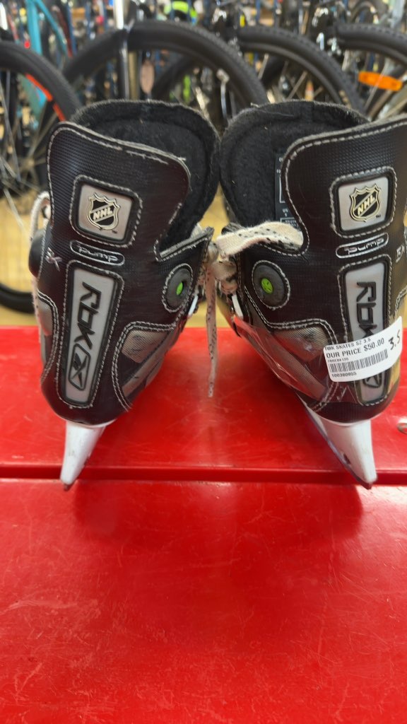 Reebok RBK Pump Hockey Skates Used Size 3.5