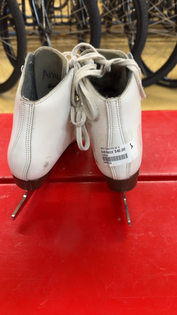 Riedell Figure Skates White Used Size 3