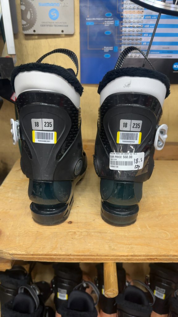 Salomon Kids Ski Boots T2 Used Size 18.5