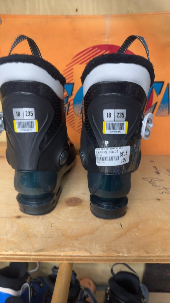 Salomon Kids T2 Ski Boots Blue/Black Used Size 18.5