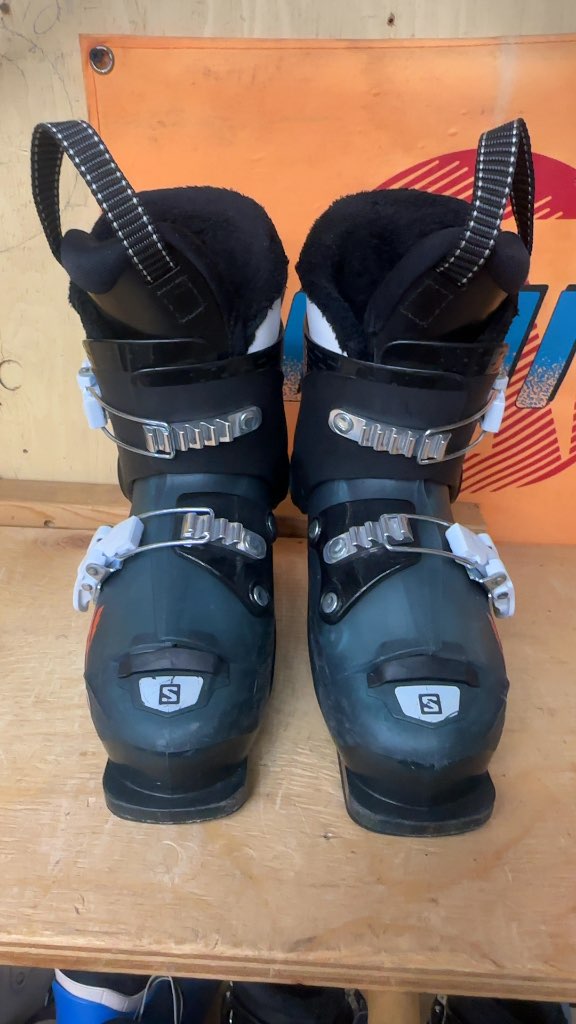 Salomon Kids T2 Ski Boots Blue/Black Used Size 18.5