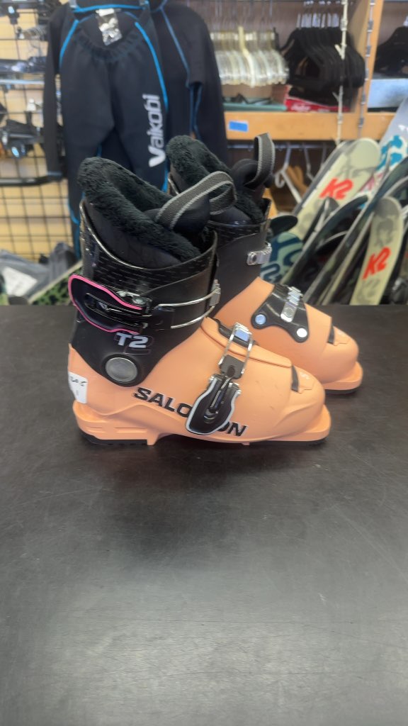 Salomon T2 Junior Ski Boots Orange Used Size 20.5