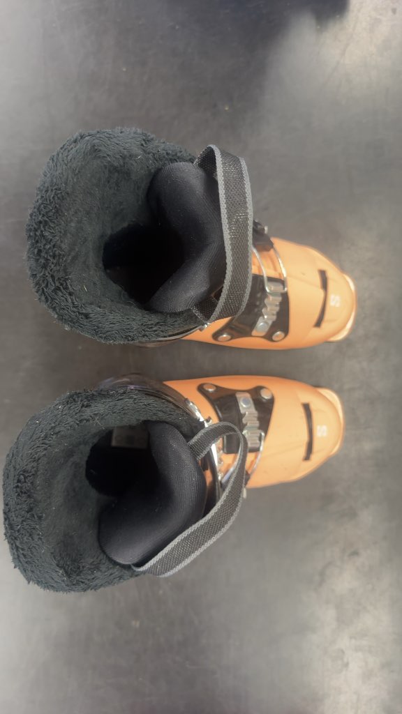 Salomon T2 Junior Ski Boots Orange Used Size 20.5