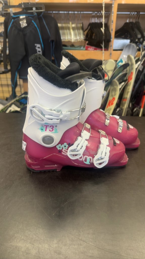 Salomon T3 Junior Ski Boots Pink/White Used Size 23.5