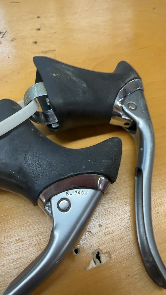 Shimano Dura-Ace BL-7402 Road Brake Levers
