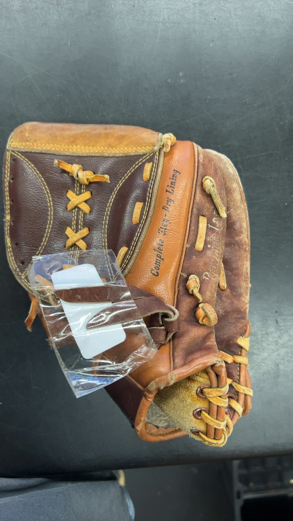 Spalding 42-225 Baseball Glove Brown 12"