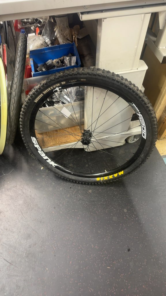 Spank Spike Race 33 27.5" Front Wheel with Maxxis High Roller II Tire
