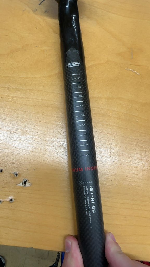 Specialized FACT Carbon Seatpost - 27.2mm