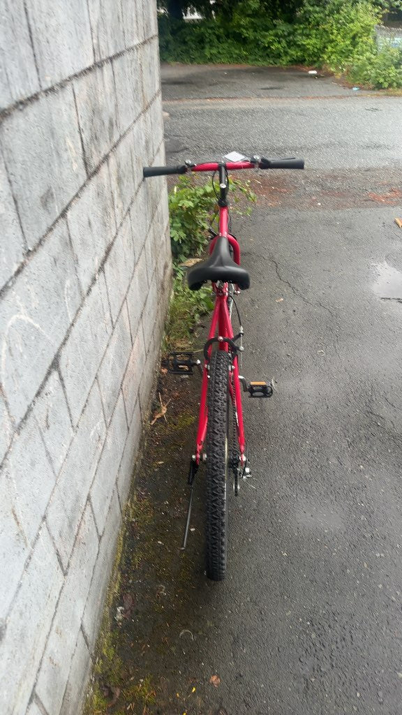 Sportek Mountain Bike Pathfinder 10 Speed Used 26"