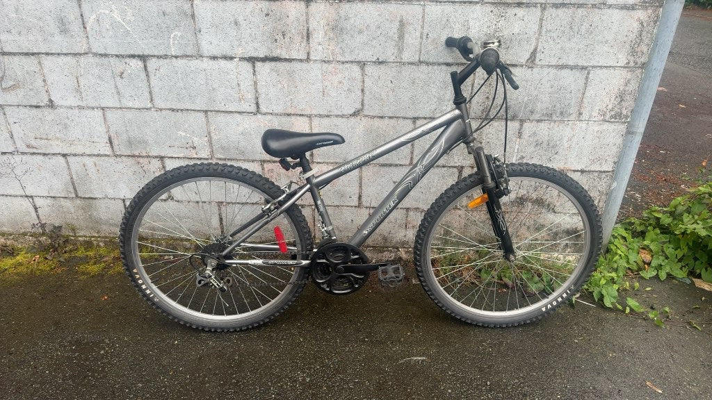 Sportek Mountain Bike Turnpike Grey Used 26"