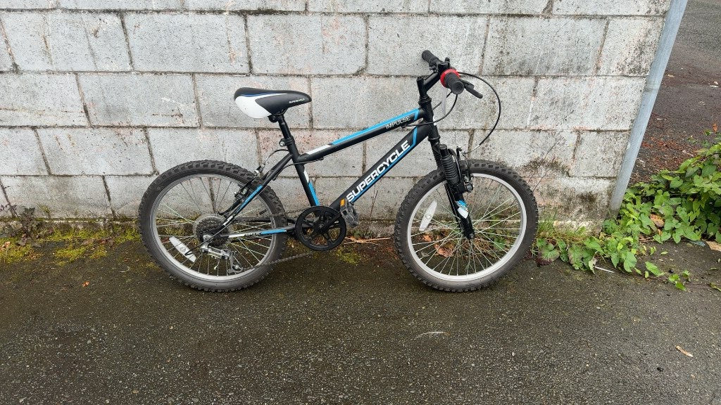 Supercycle Mountain Bike Impulse Black/Blue Good Condition 20"