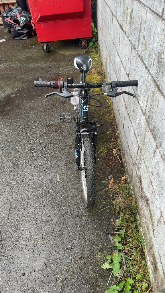 Supercycle Mountain Bike Impulse Black/Blue Good Condition 20"