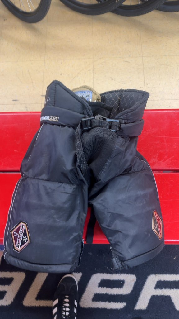Tackla Advantage 951 Hockey Pants Junior 120 Black