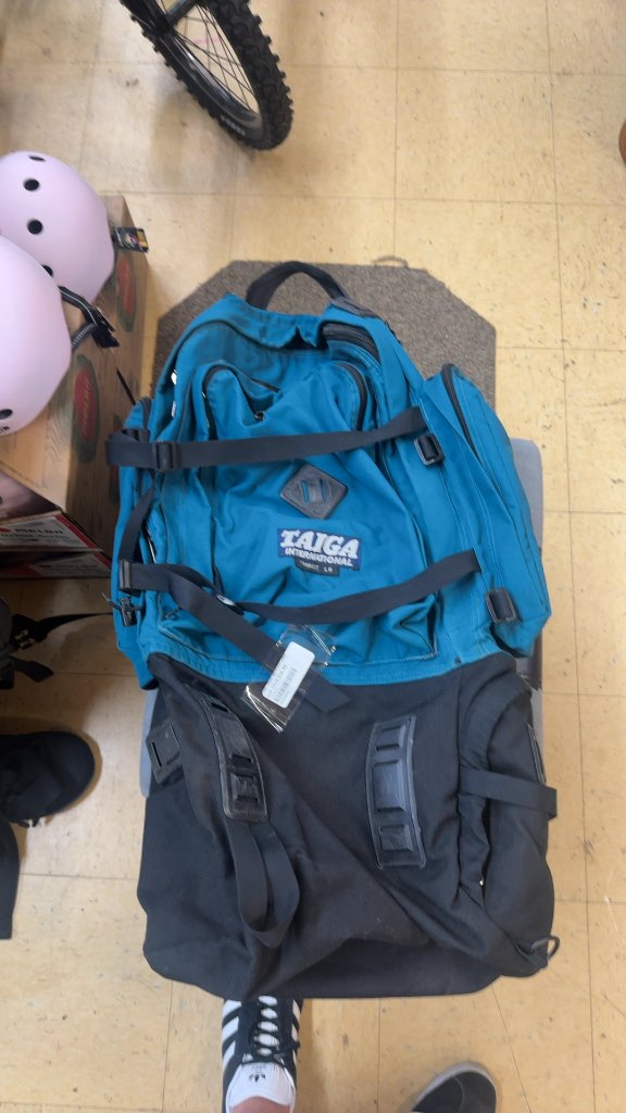 Taiga International Hiking Backpack Transit LG Teal/Black Used Large