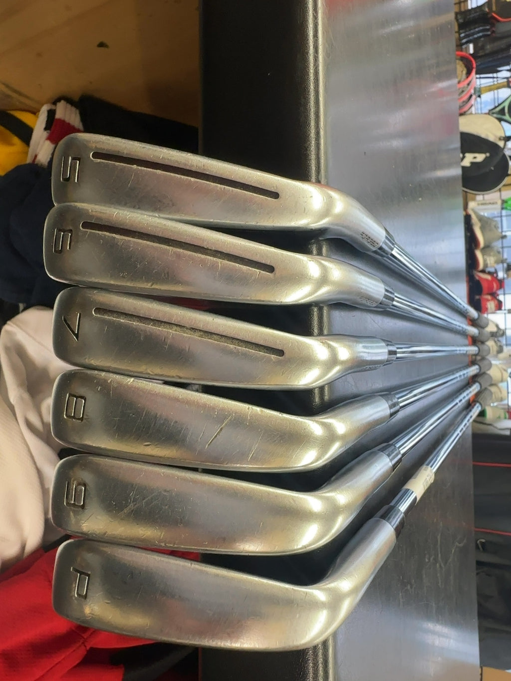 TaylorMade P790 Iron Set 5-PW
In very good shape 
Right handed irons